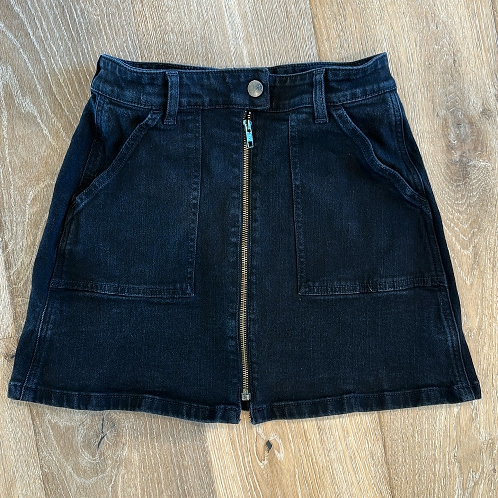 Madewell denim skirt size 25